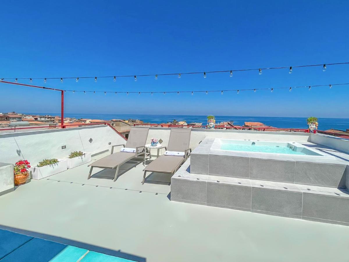 Duca D'Aosta Terrace, Skypool & Sauna アックエドルチ エクステリア 写真